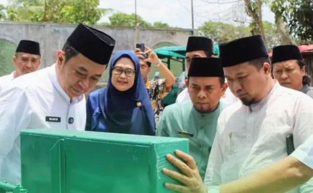 ASN Pemkab Bondowoso dan Situbondo Pakai Busana Muslim Selama Lima Hari Kerja