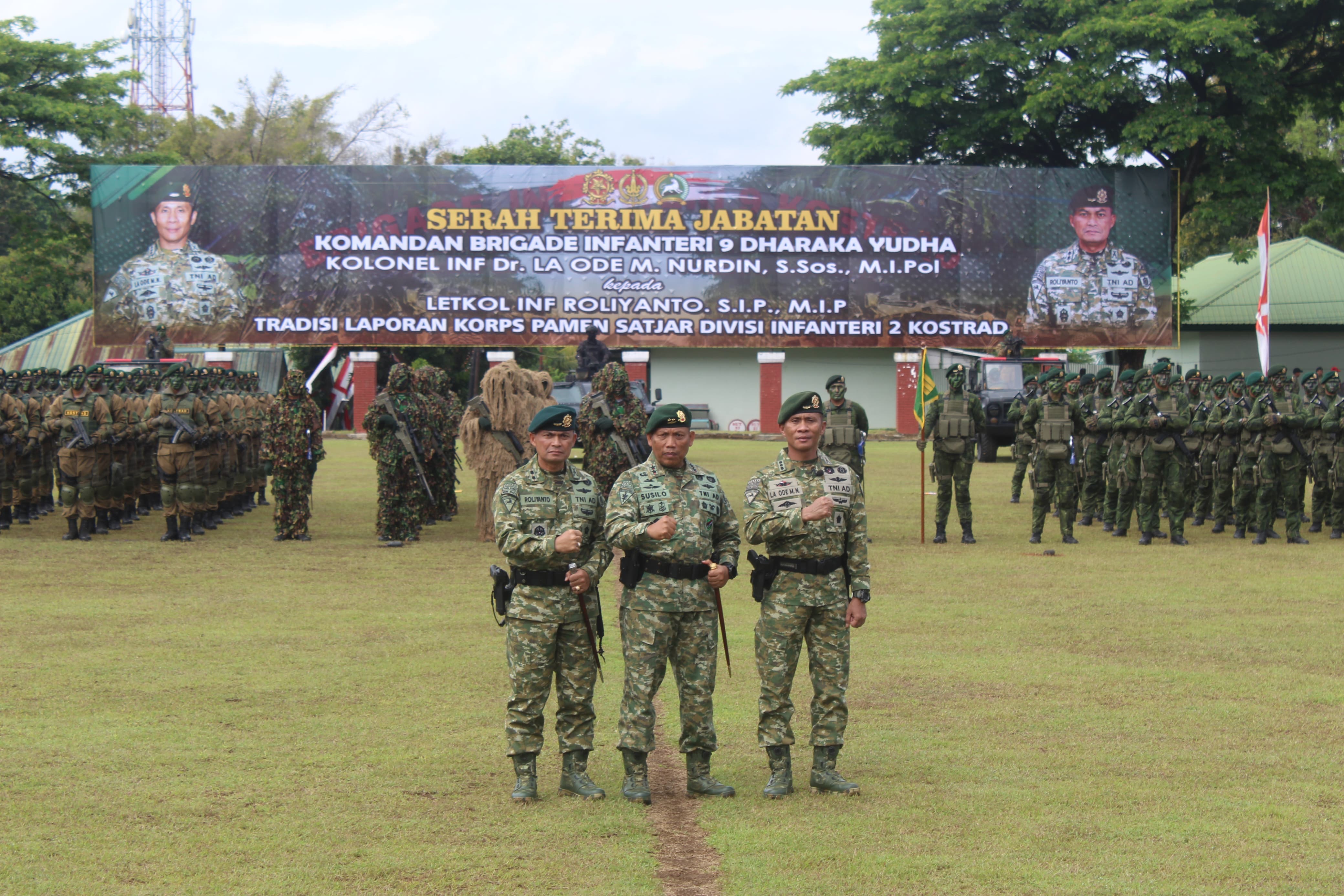 Sertijab Danbrigif 9/DY/2 Kostrad Dipimpin Pangdivif 2 Kostrad Mayjen TNI Susilo