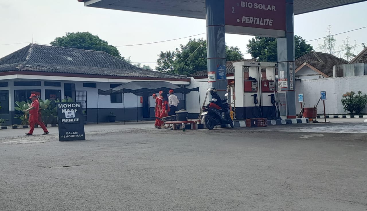 Pelabuhan Ketapang Banyuwangi Macet, Stok BBM di SPBU Jember Kosong