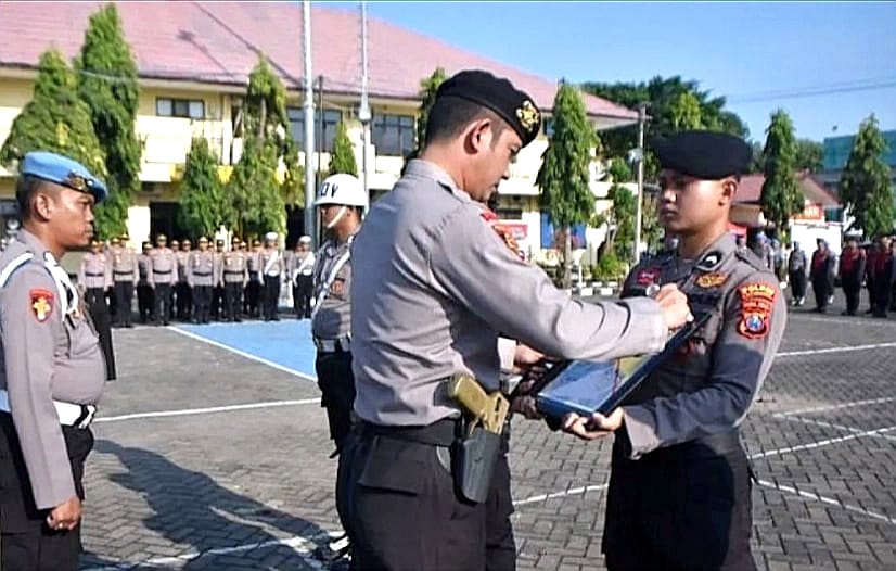 Terlibat Kasus Narkoba dan Perselingkuhan, Dua Anggota Polres Situbondo Dipecat