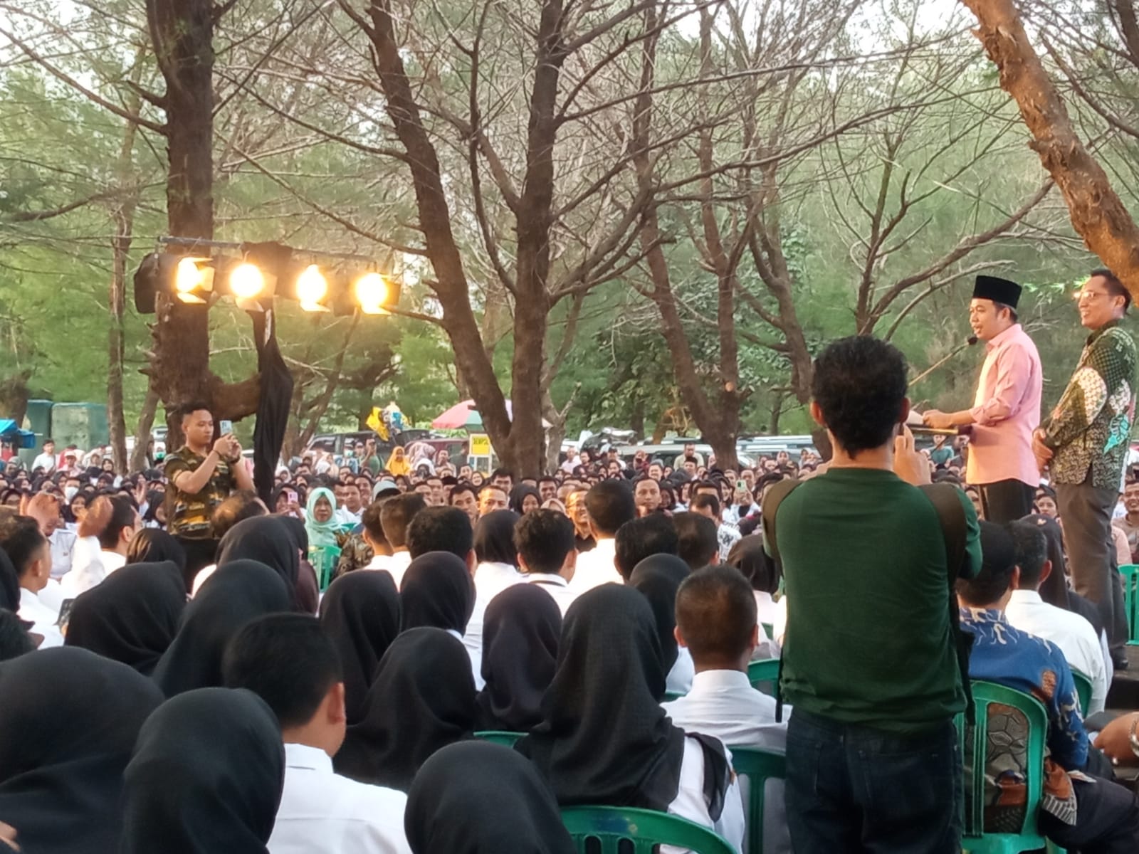 Wisata Pantai Watu Ulo Jadi Saksi Sejarah Penyerahan SK Ribuan PPPK di Jember