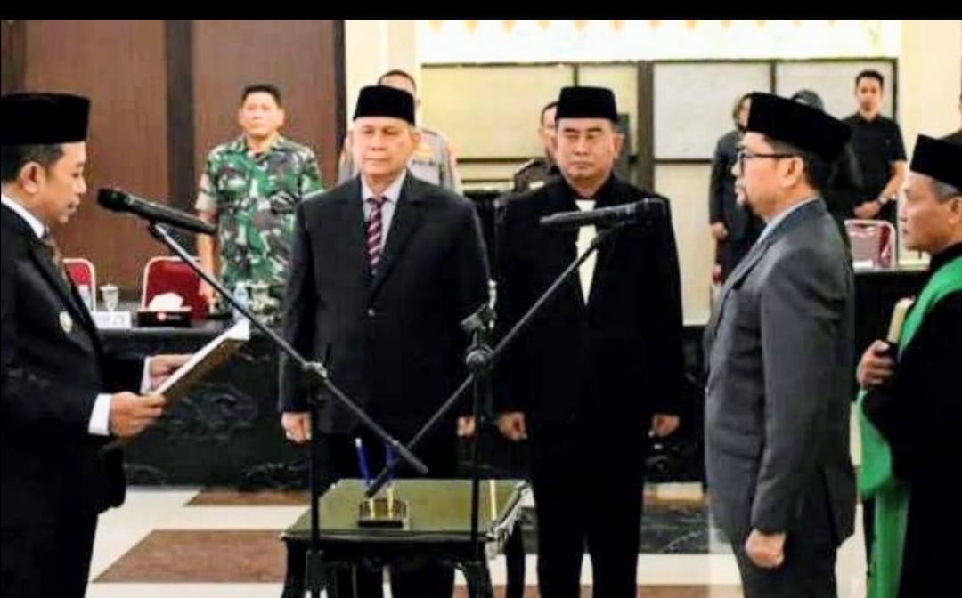 Lantik Fathur Rozi Sebagai Sekda Bondowoso, Bupati Hamid Minta Jadi Pelayan Publik Sejati