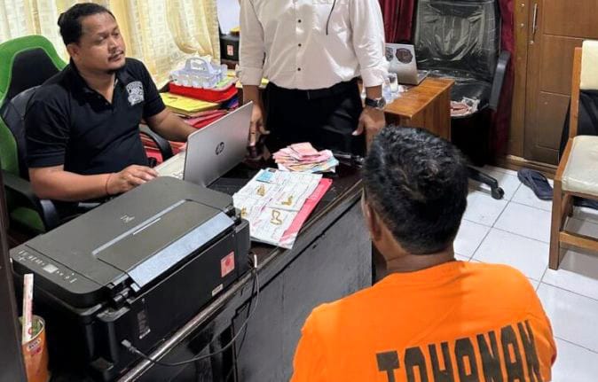Pria Asal Bondowoso Jual Perhiasan Emas Palsu di Situbondo Dibekuk Polisi 