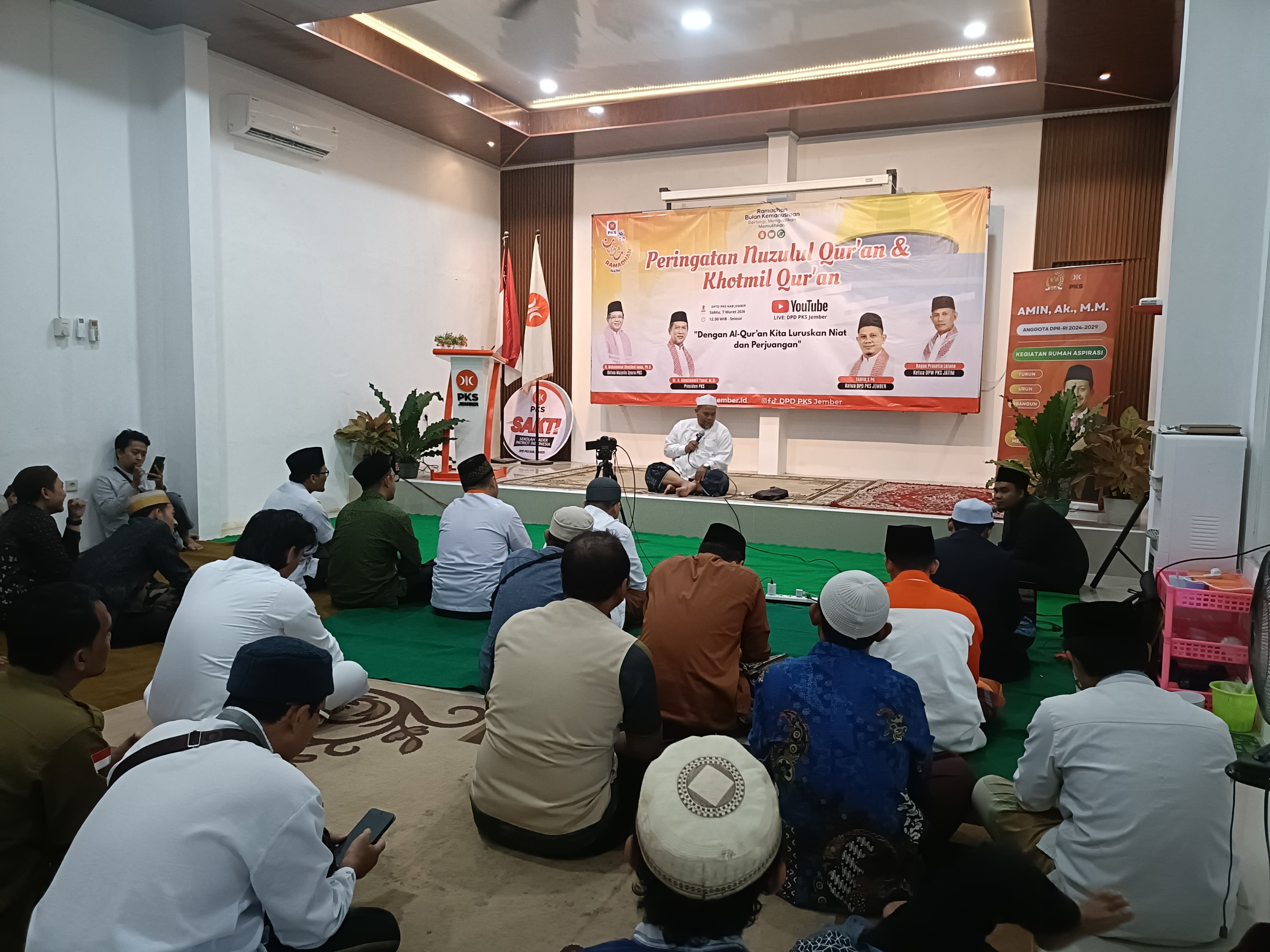 PKS Jember Konsolidasi dan Bagikan 4 Ribu Sembako di Malam Nuzulul Quran