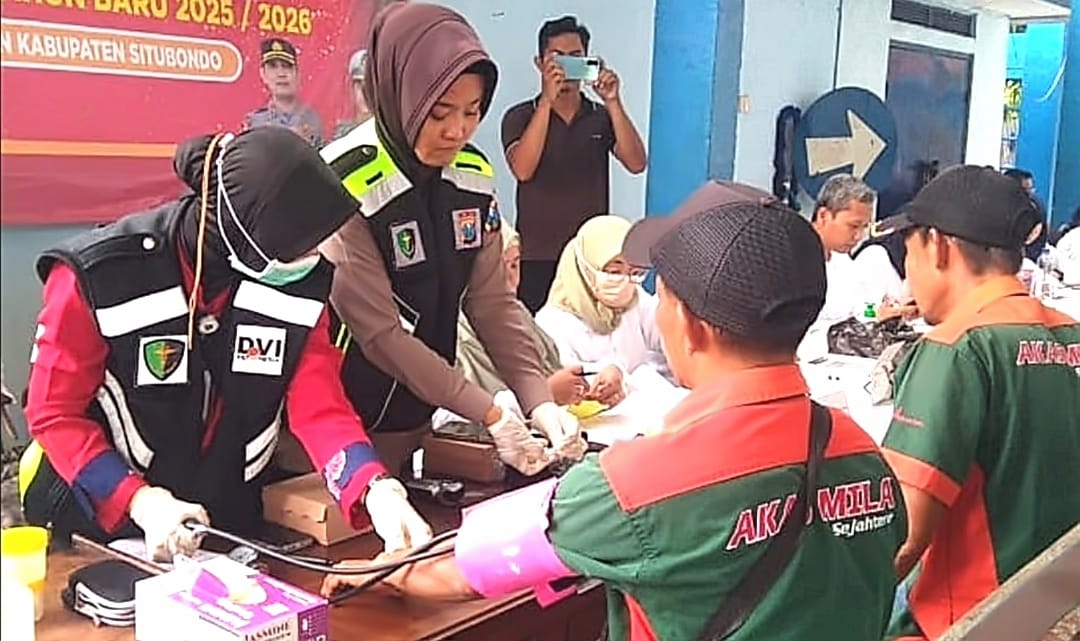 32 Sopir Bus Cek Kesehatan di Terminal Situbondo, Satu Sopir Tak Layak Mengemudi di Libur Nataru 