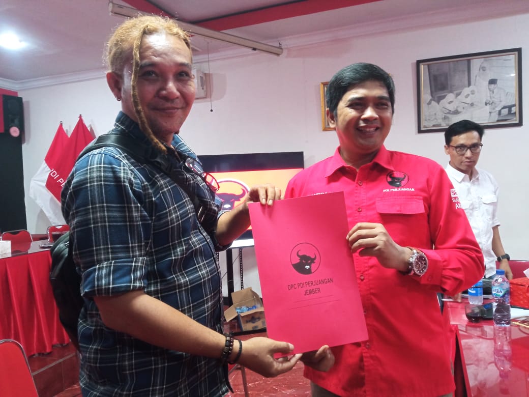 Merasa Kurang Diperhatikan, Seniman di Jember Gabung Parpol