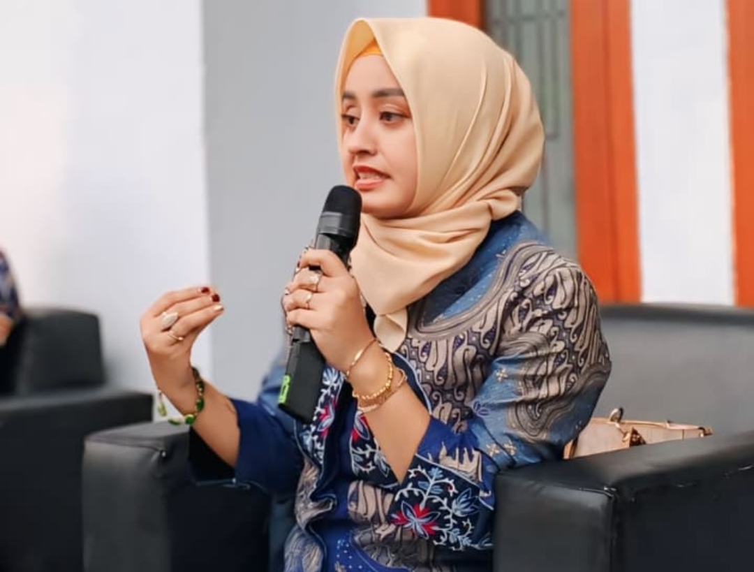 Waktu Reses Dimanfaatkan Fatmawati Layani Warga