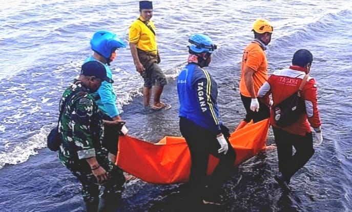 Mayat Perempuan Telanjang Tanpa Identitas Ditemukan di Pantai Gelung Panarukan Situbondo
