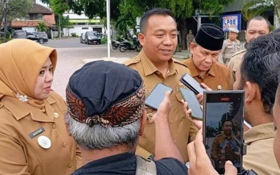 Pemkab Situbondo Berhentikan 600 Tenaga Honorer, Bupati Rio Wahyu Tawarkan Solusi