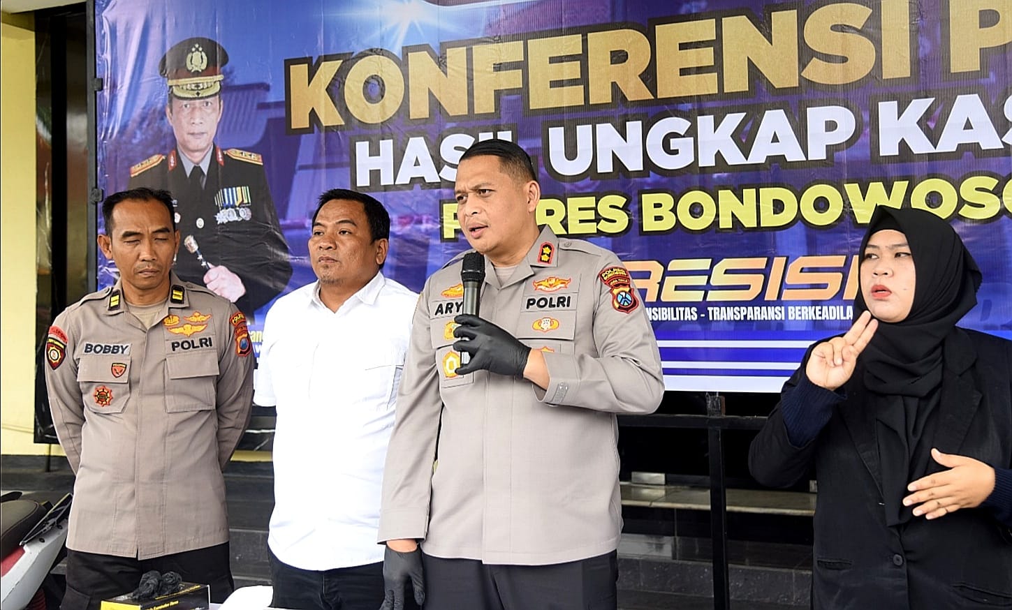 Pencuri Motor dan Dua Penadah Dibekuk Satreskrim Polres Bondowoso