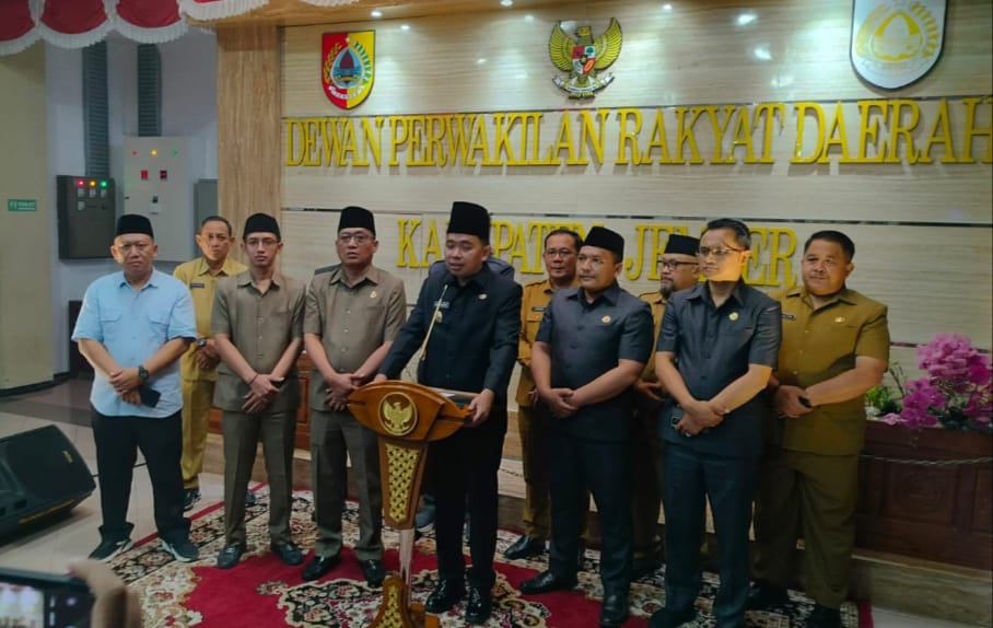 BBM di Jember Langka, Bupati Gus Fawait Keluarkan SE Sekolah Daring