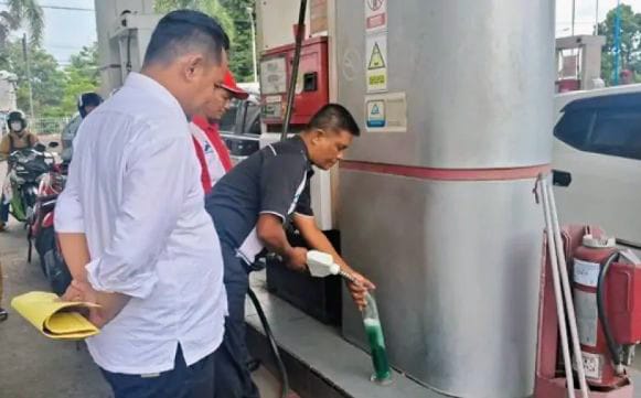 Banyak Motor Mbrebet dan Mogok Setelah Isi BBM, Polisi Bondowoso Sidak SPBU