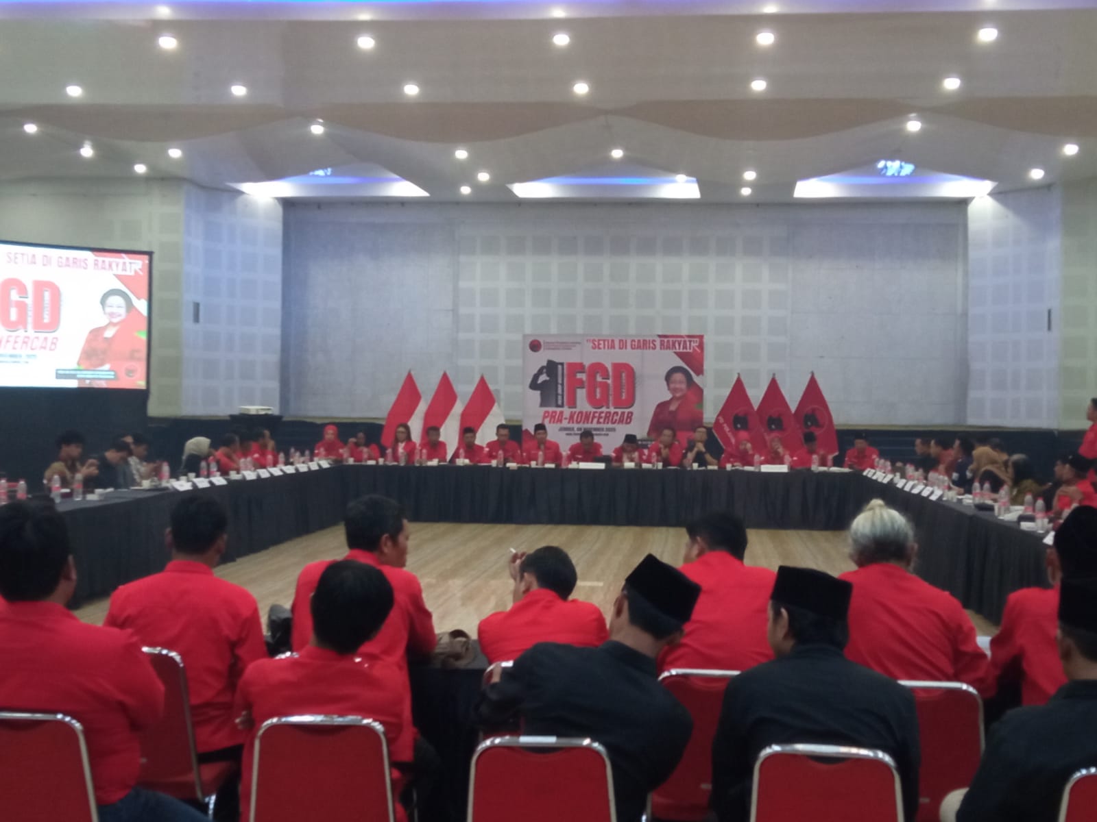 Susun Program dan Sikap Politik PDI Perjuangan Beriringan Dengan Rakyat