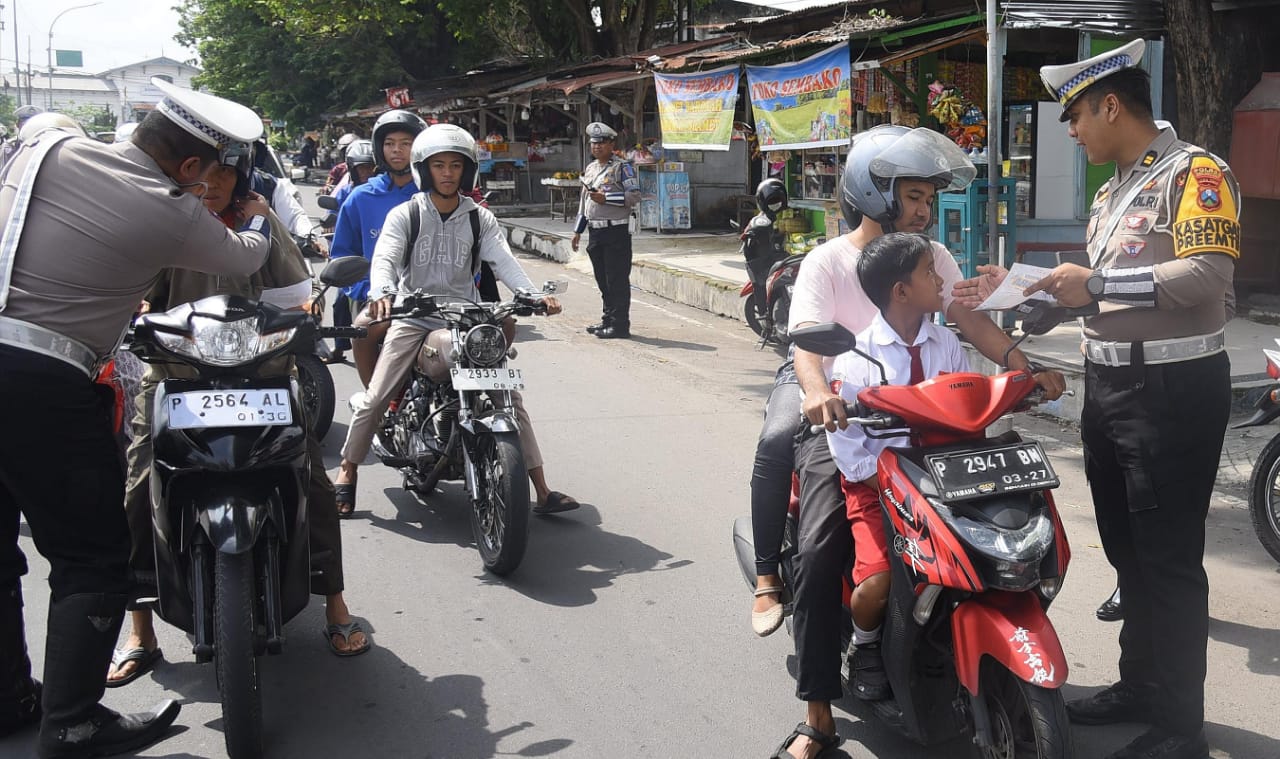 Tiga Hari Operasi Zebra Semeru 2025 di  Bondowoso, Masih Nihil  Kecelakaan  Lalu Lintas