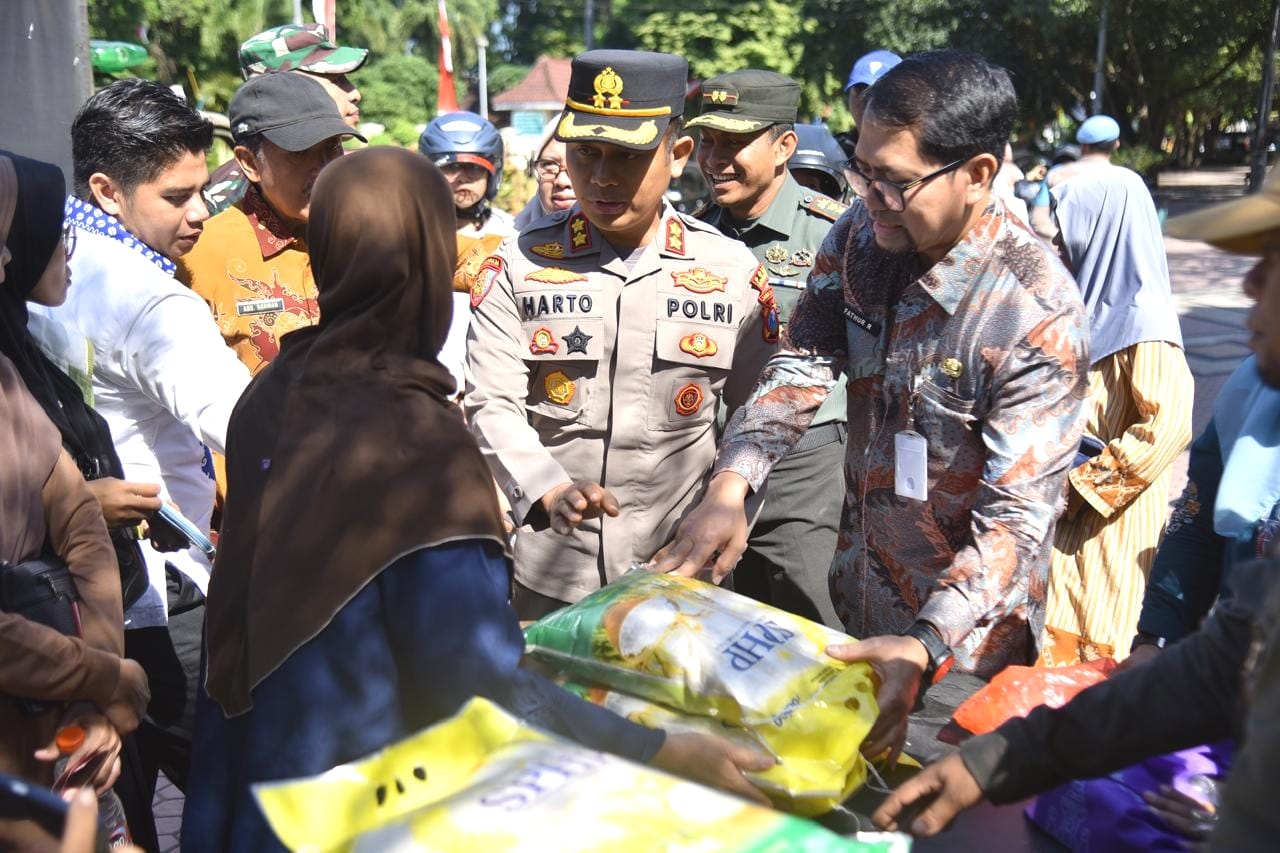 Gerakan Pangan Murah, Polres Bondowoso dan  Situbondo Gelontorkan 80 Ton Beras SPHP