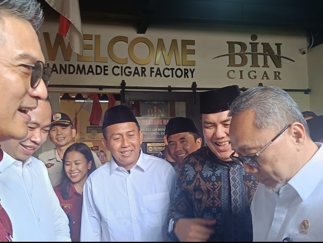 Bupati Fawait dan Ketua DPD PAN Abdussalam Sambut Kedatangan Menteri Zulkifli Hasan