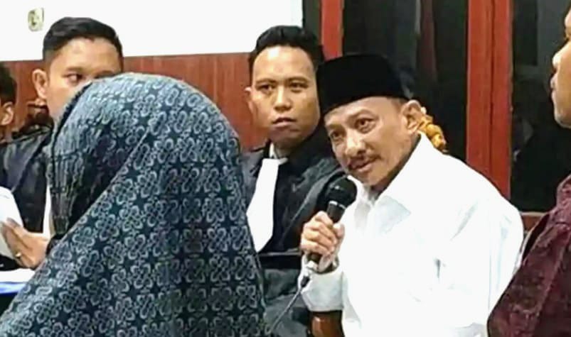 Terbukti Terima Gratifikasi Rp4,5 Miliar, Mantan Bupati Situbondo Karna Suswandi Divonis 6,5 Tahun Penjara 