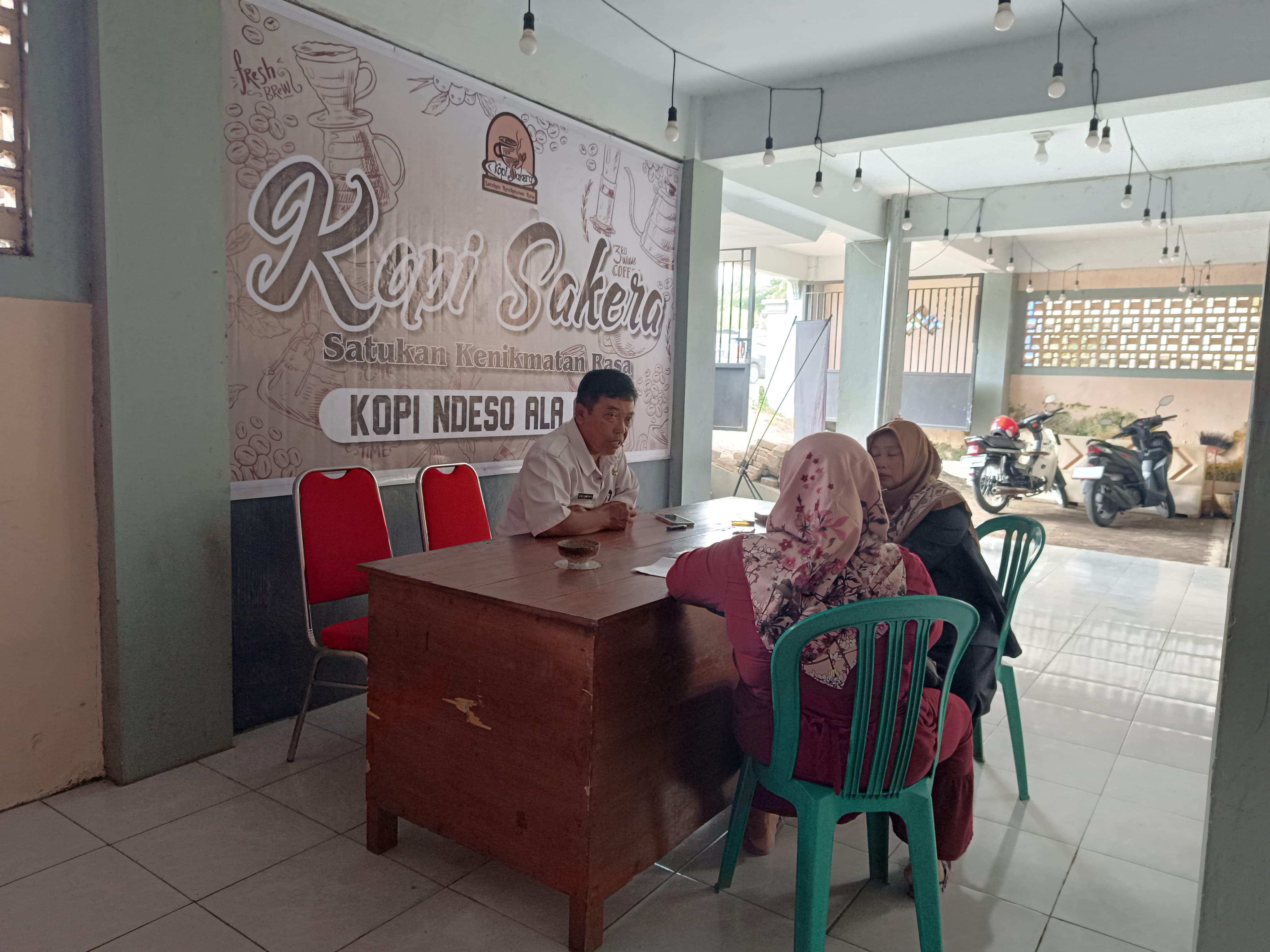 Anggaran Ludes, Pelayanan Kantor Desa Patemon Jember Lumpuh Akibat Token Listrik Habis