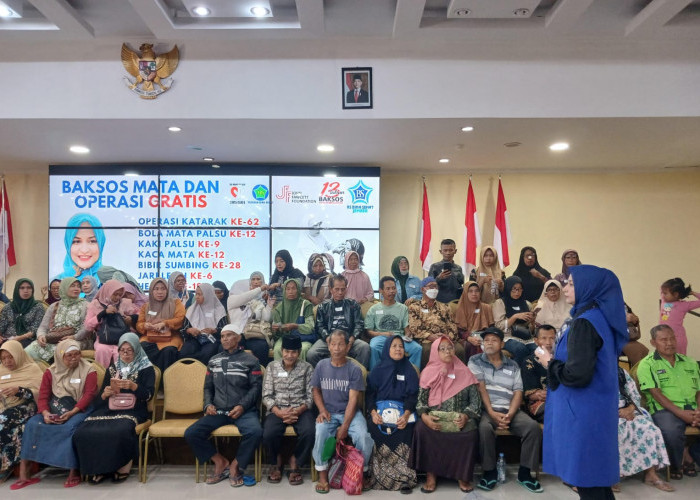 Rumah Sakit Bina Sehat Operasi Ribuan Pasien Katarak dan Pasang Bola Mata Palsu