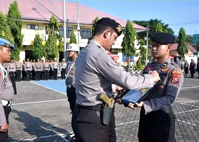 Terlibat Kasus Narkoba dan Perselingkuhan, Dua Anggota Polres Situbondo Dipecat