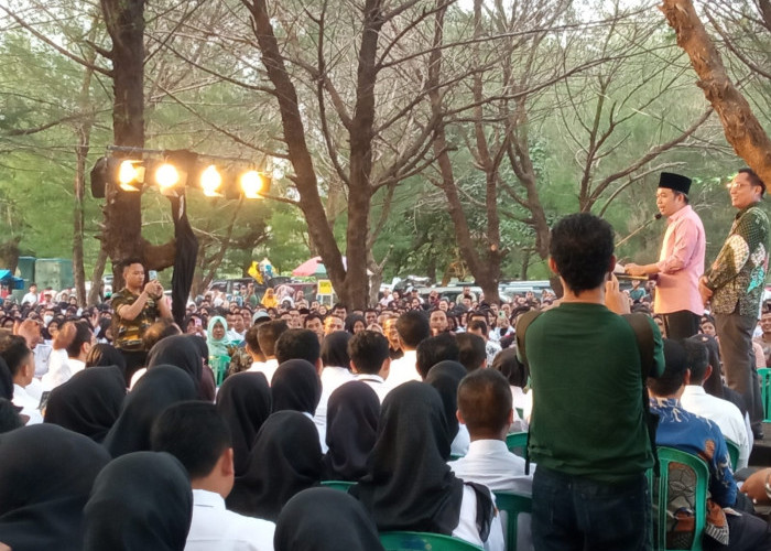 Wisata Pantai Watu Ulo Jadi Saksi Sejarah Penyerahan SK Ribuan PPPK di Jember