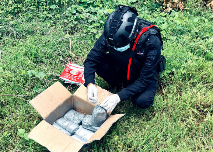 25 Kilogram Bubuk Petasan untuk Dibuat Petasan Lebaran Dimusnahkan Polres Bondowoso