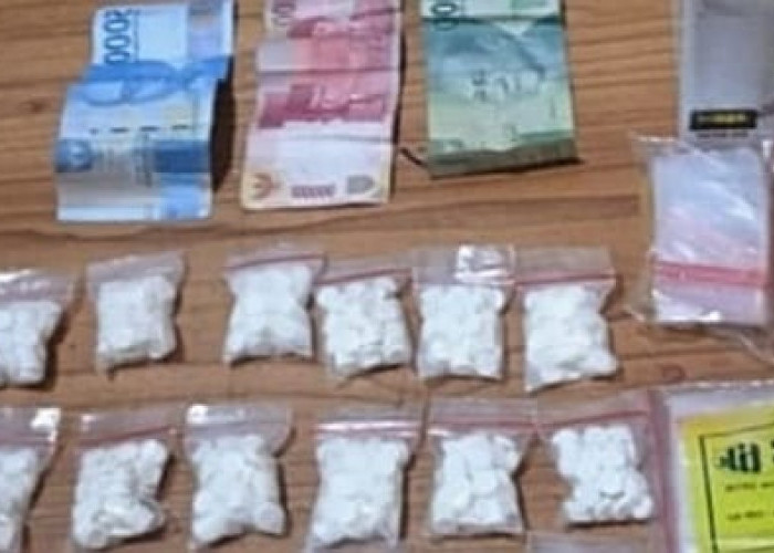 Tunggu Pembeli Pil Trex di Pinggir Jalan, Pemuda 19 Tahun di Situbondo Ditangkap Polisi 