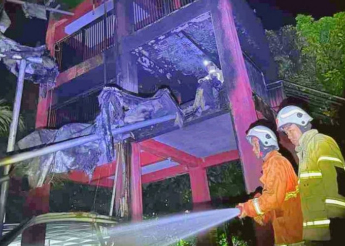 Seluncuran Anak Navara Waterpark Bondowoso Terbakar, Kerugian Capai Rp 900 Juta
