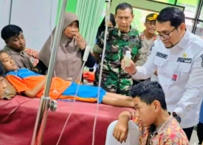 77 Siswa di Sumberwringin Bondowoso Diduga Keracunan MBG, Muntah Usai Minum Susu Kedelai