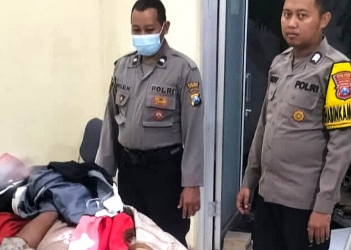 Perbaiki Atap Rumah Bocor, Pria di Situbondo Tewad Tersengat Listrik