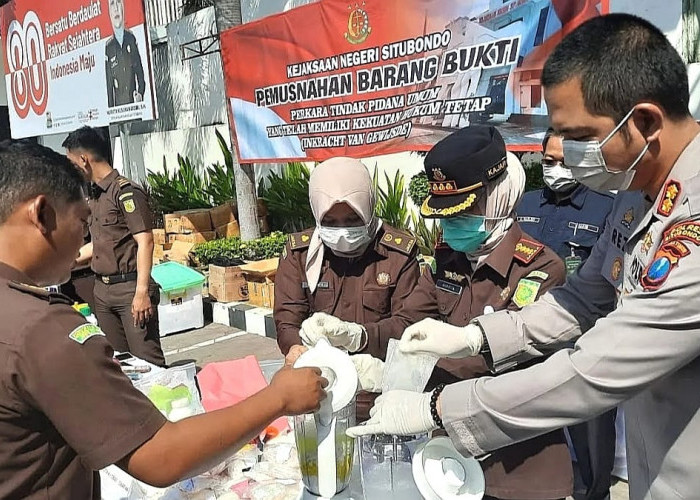 Perkara Inkrah, Kejari Situbondo Musnahkan Sabu 138 Gram dan Ganja 1 Kilogram 