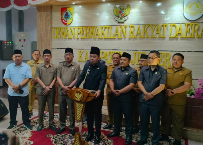 BBM di Jember Langka, Bupati Gus Fawait Keluarkan SE Sekolah Daring