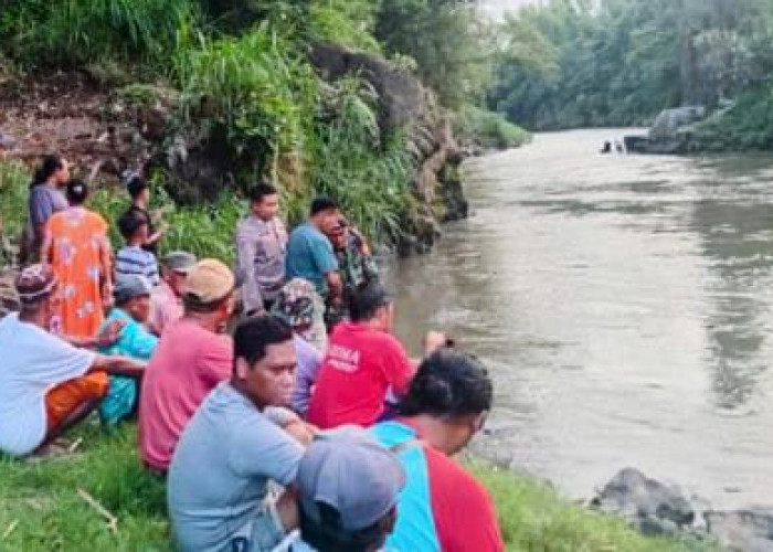 Mandi di Sungai Samba Bondowoso, Kakek 71 Tahun Diduga Hanyut Terseret Arus