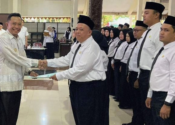 Penghujung 2025, Sebanyak 4.502 Tenaga Honorer Pemkab Bondowoso Terima SK PPPK Paruh Waktu