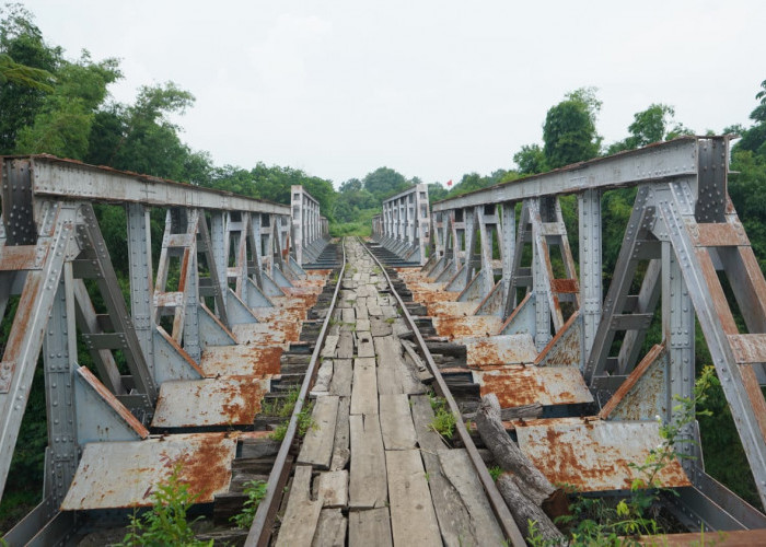 BTP Surabaya Survey Identifikasi Desain Jalur Kereta Api Jember - Situbondo