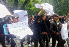 Mahasiswa Demo Bupati Bondowoso Soroti Komposisi APBD Tak Proporsional