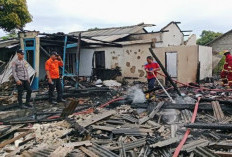 Tiga Rumah Terbakar di Permukiman Padat Penduduk Situbondo, Kerugian Capai Rp100 Juta